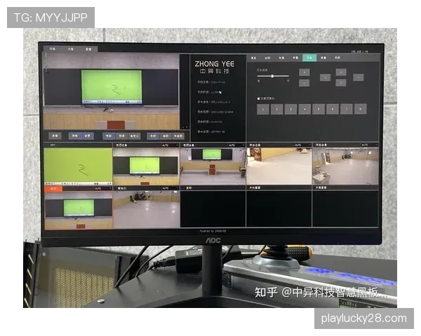 特写:球场播音员与控制室里的实时数据导播团队如何协同工作 特写:球场播音员与控制室里的实时数据导播团队如何协同工作